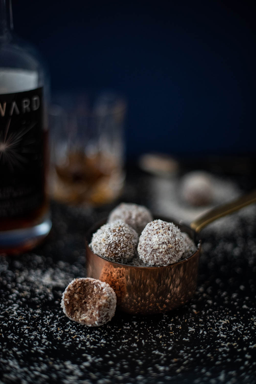 Chocolate Whisky Balls - Champagne and Chips